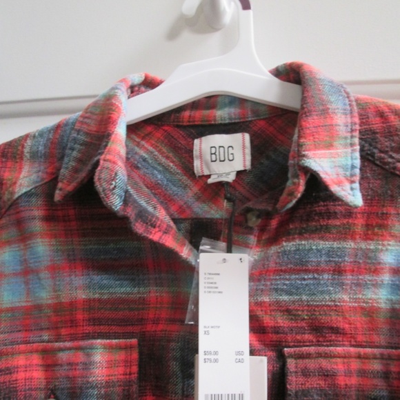 BDG Urban Outfitter RED plaid flannel long sleeves crop BUTTON DOWN shirt Sz XS - Picture 5 of 9